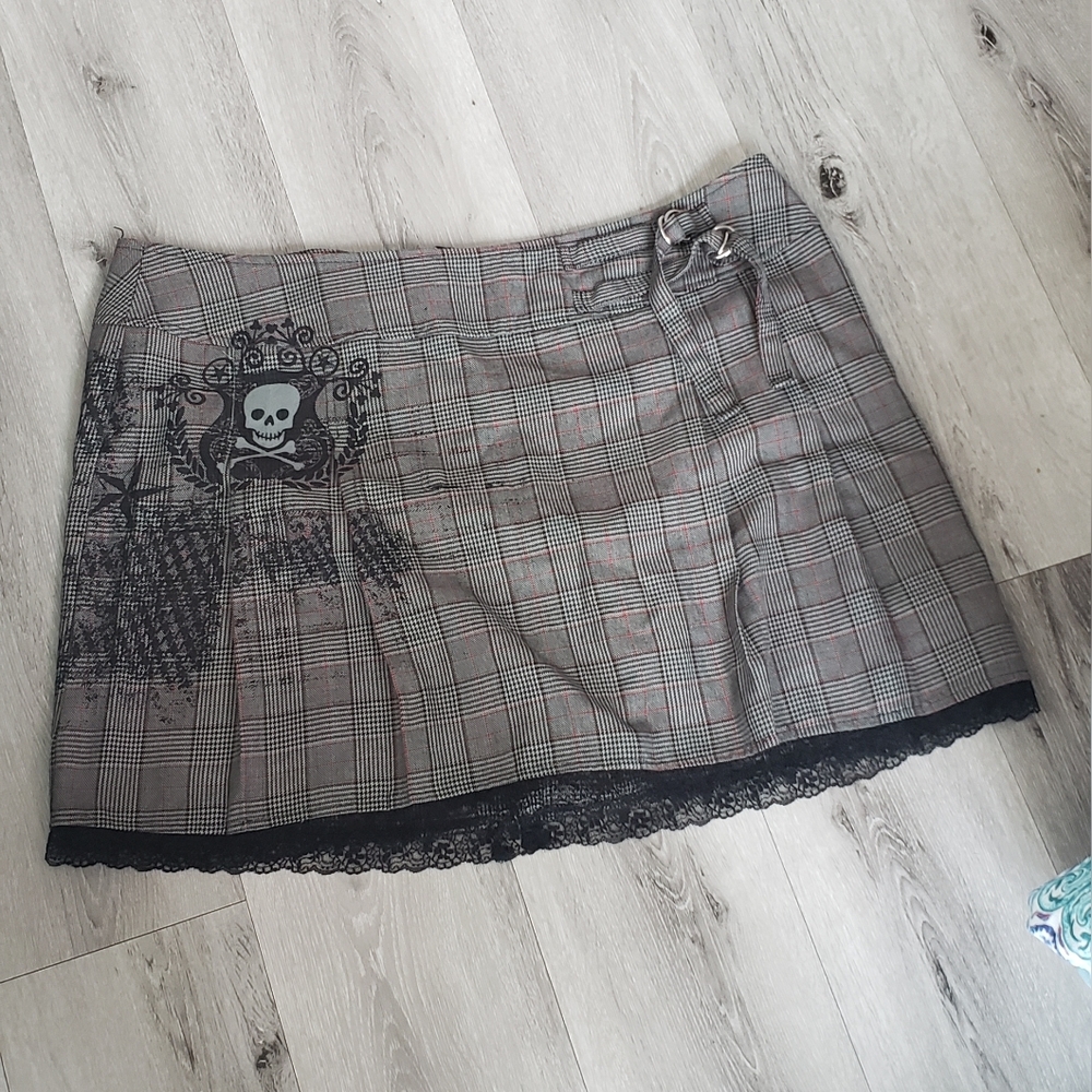 Vintage Skirt Lip Service Y2K sz 18 Skull